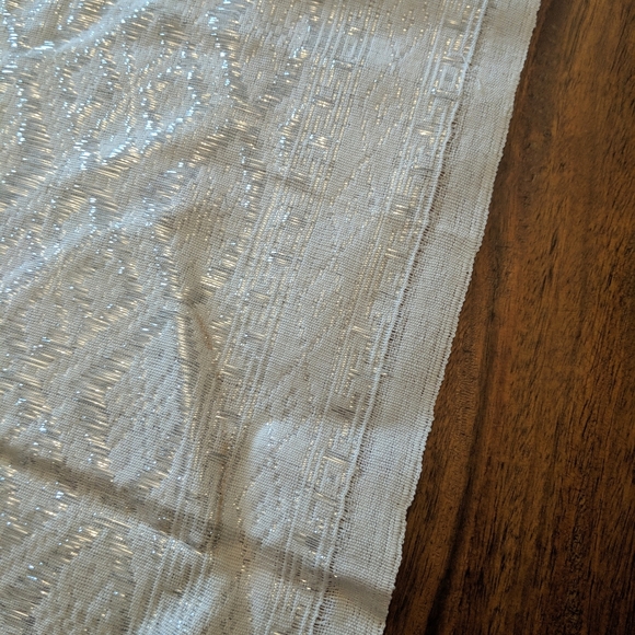 Vintage Other - Vtg White Linen Silver Metallic Ikat Table Runner